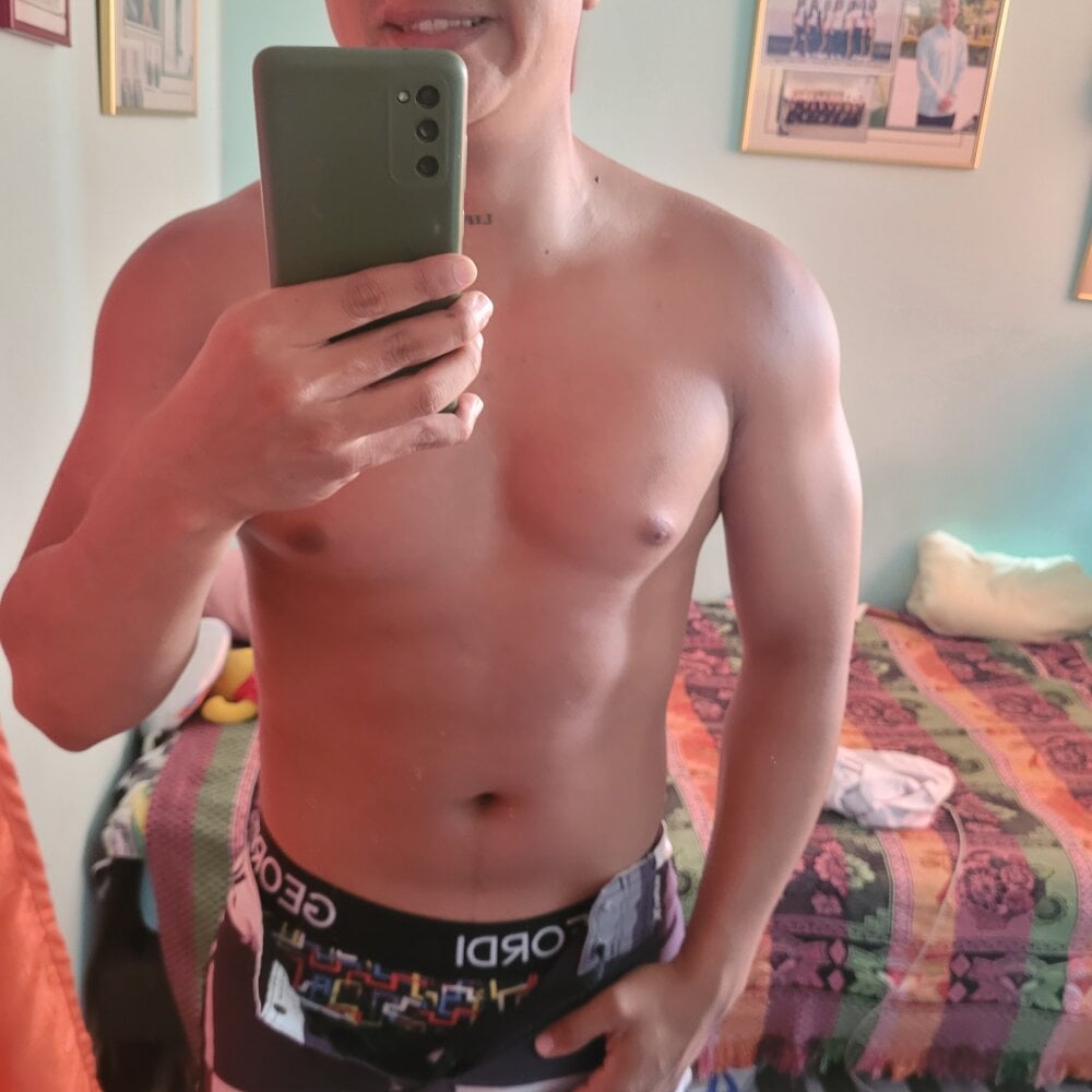 morenito420 Chatroom