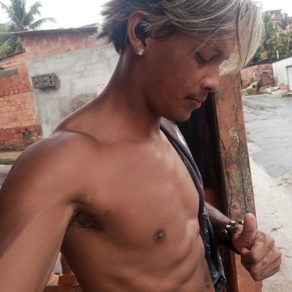 morenobemdotadoam Chatroom