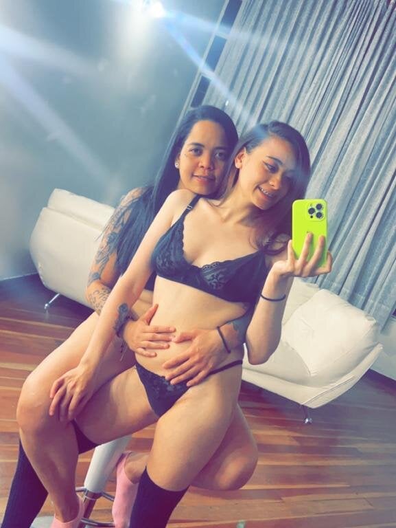 naughtylesbians__ Chatroom