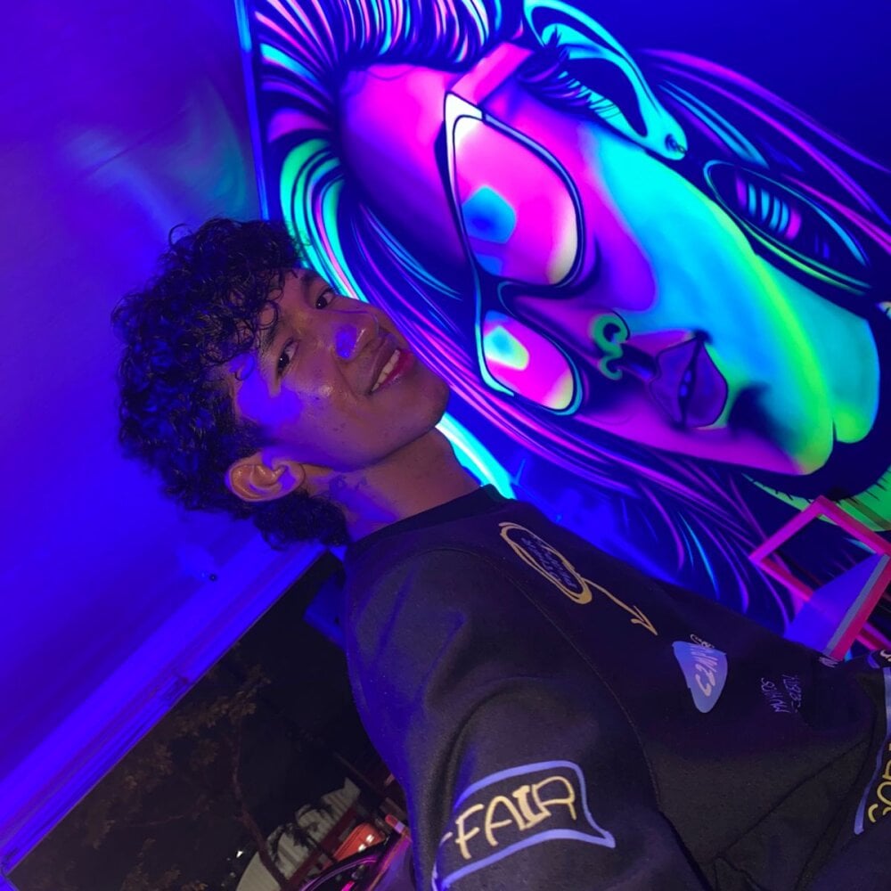 neitan_miller_ Chatroom