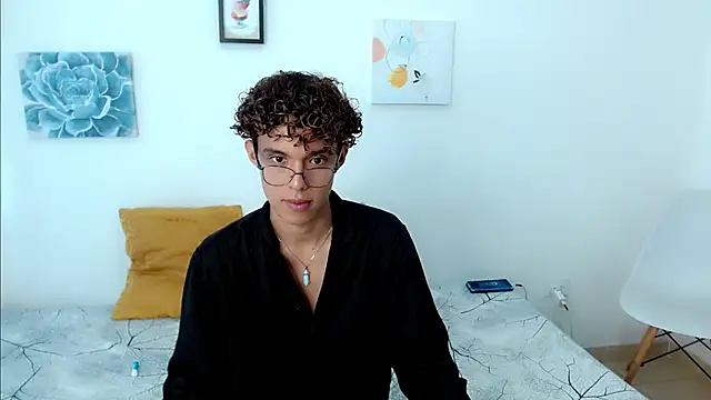 nickolas_moon Chatroom