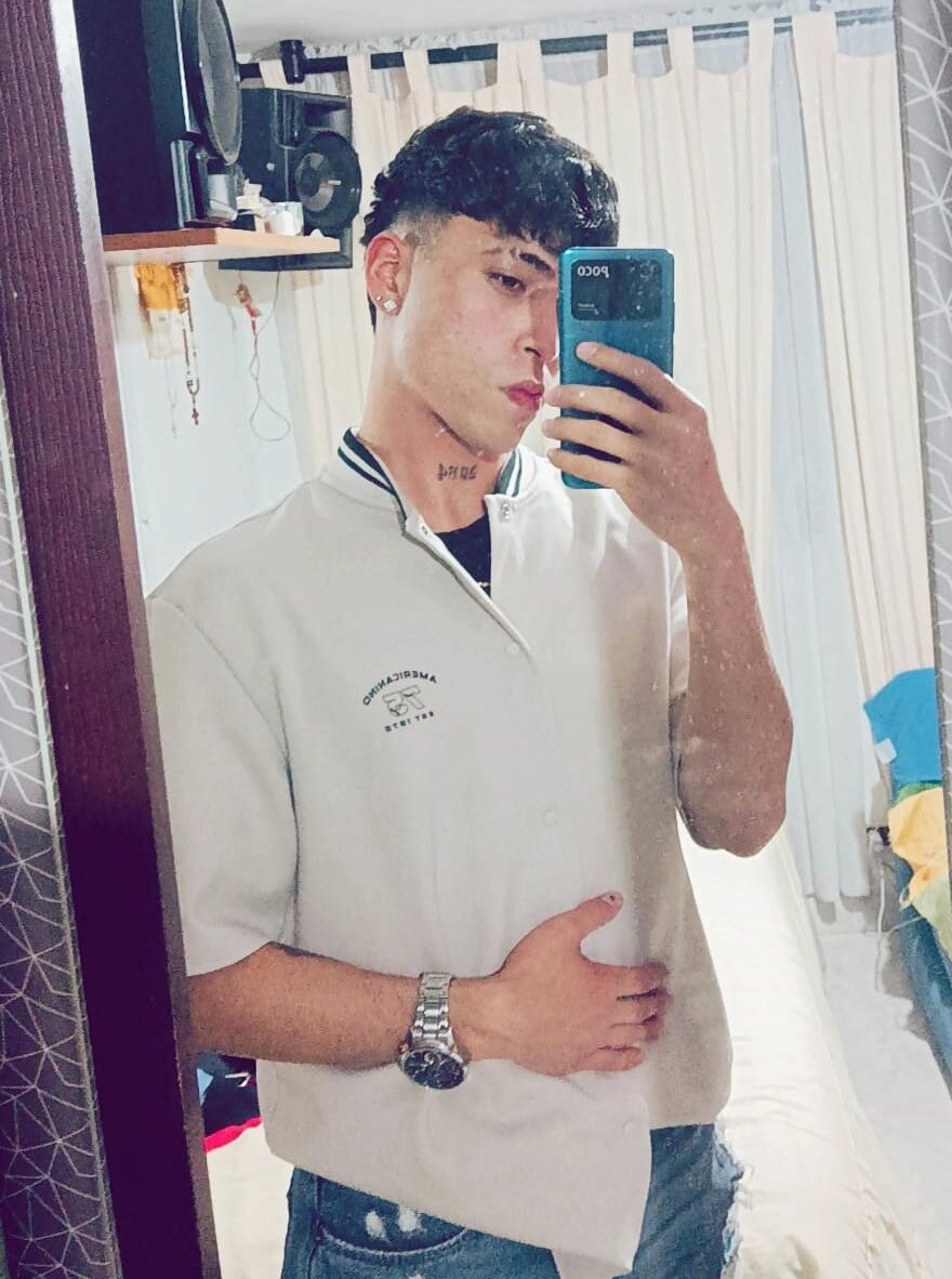 nico_herrera_ Chatroom