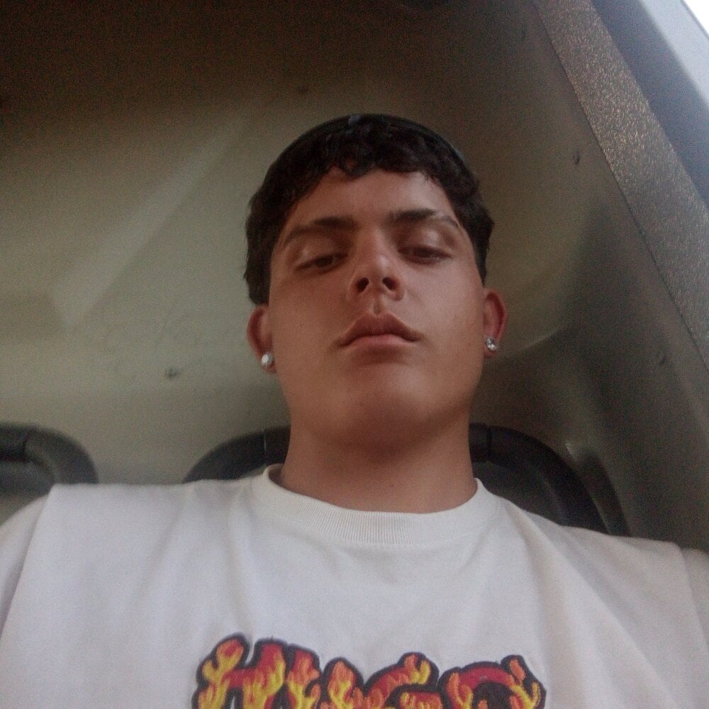 nicolas777pr Chatroom