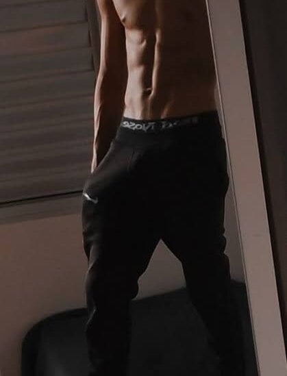 paid_skinny_22boy Chatroom