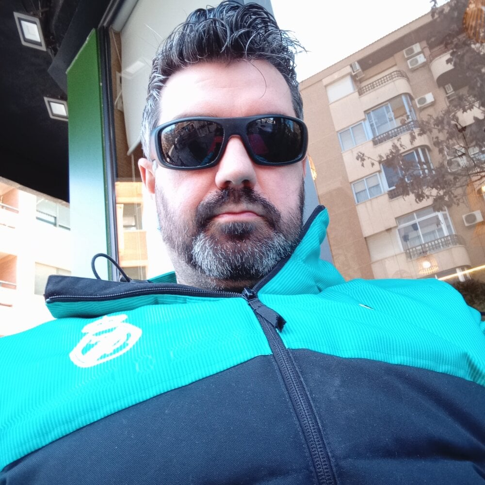 pana1978loco Chatroom