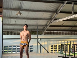pinkcock_froi2305