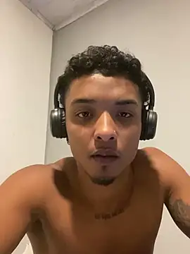 pretinpiroca Chatroom