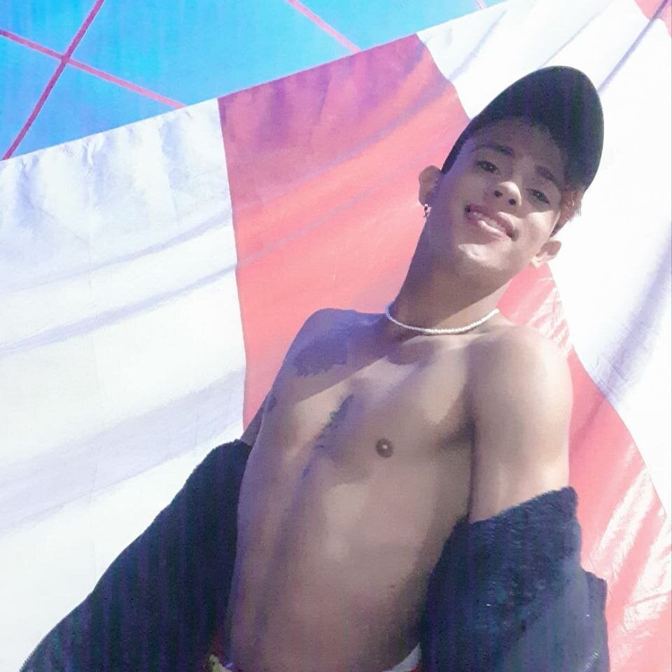 reylin31 Chatroom
