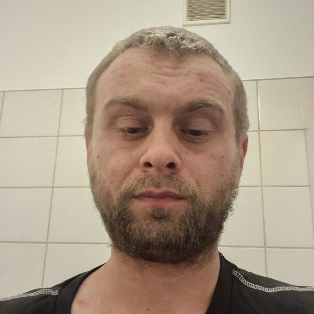 samotnyNapalony@xh Chatroom