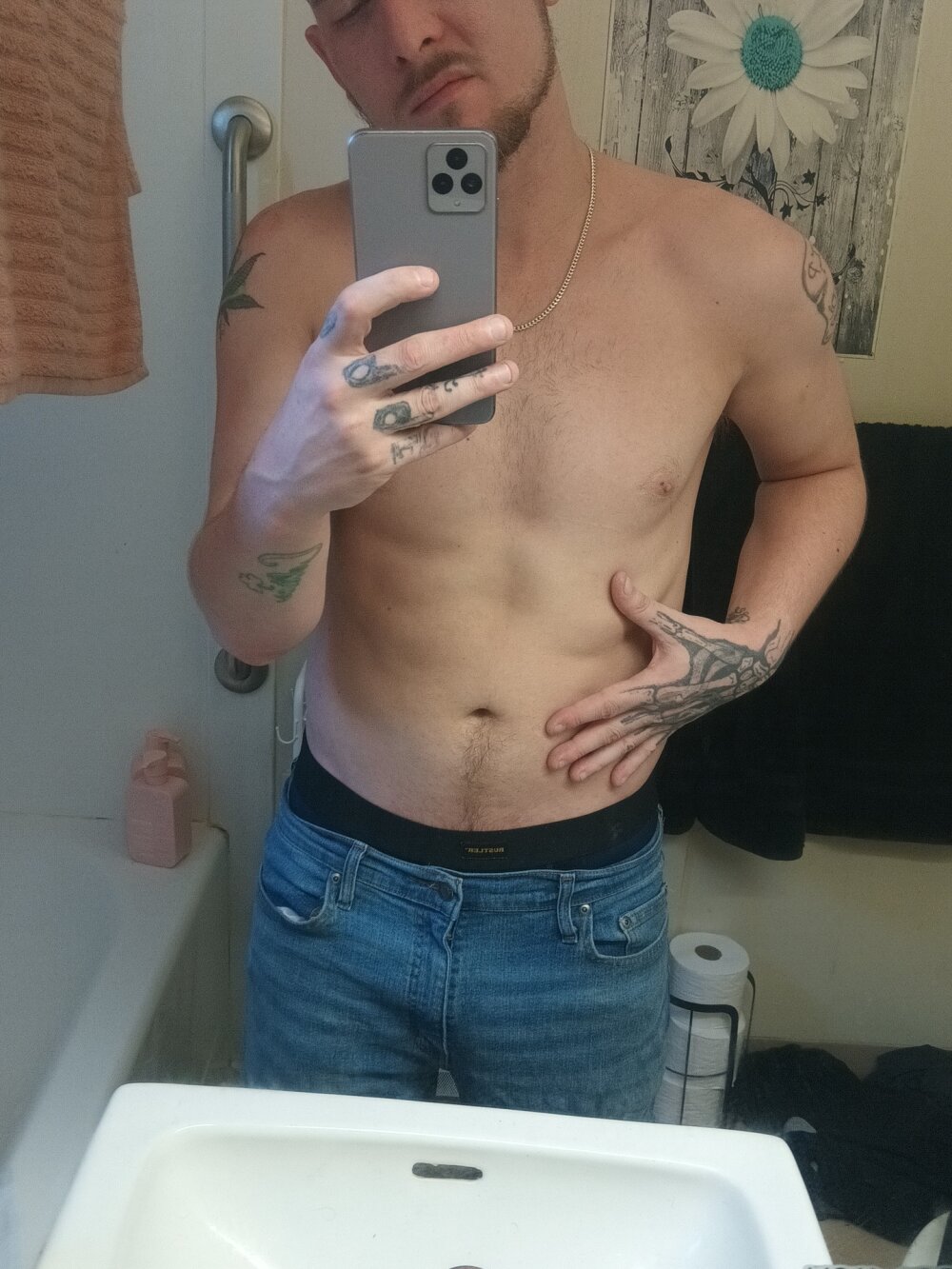 sexywhitedick@xh Chatroom