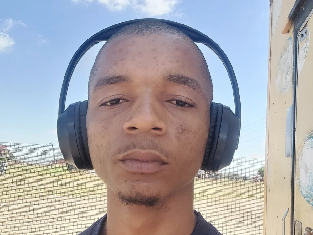 sixInchMan00 Chatroom