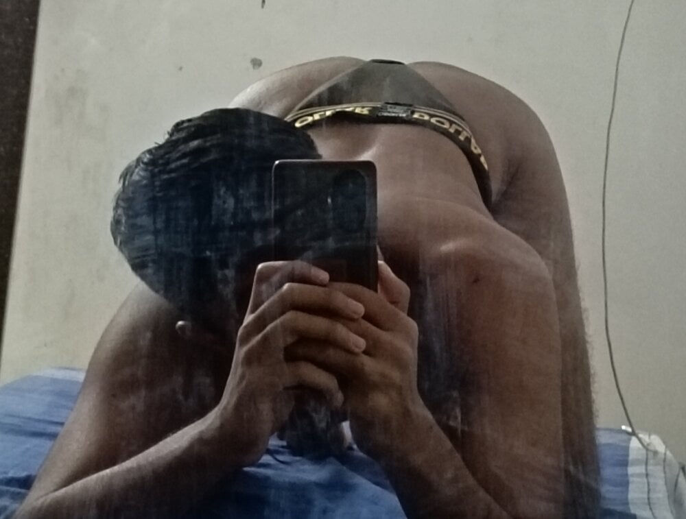 sweet_bi19 Chatroom