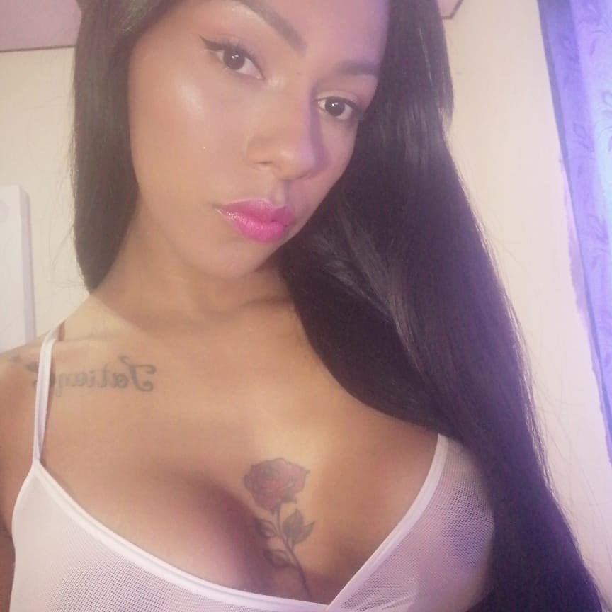 tata_guzman_ Chatroom