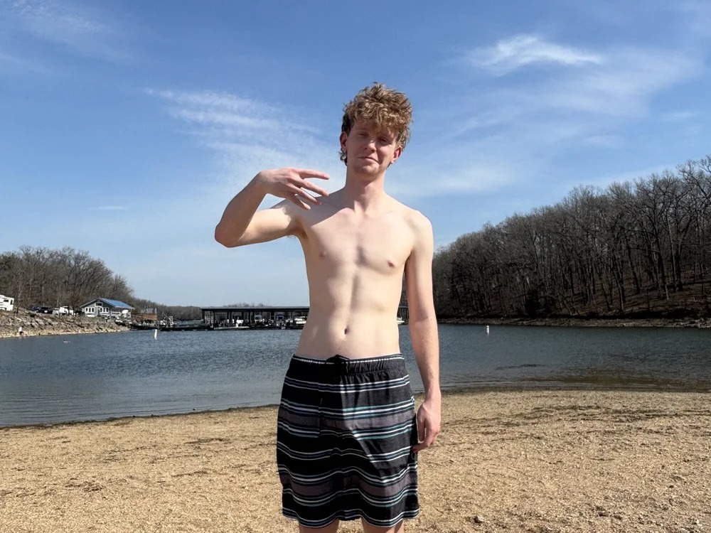 trdwme44@xh Chatroom