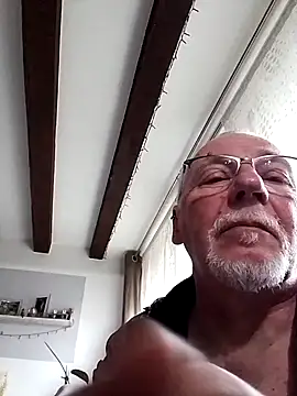 udoschreiber110265 Chatroom