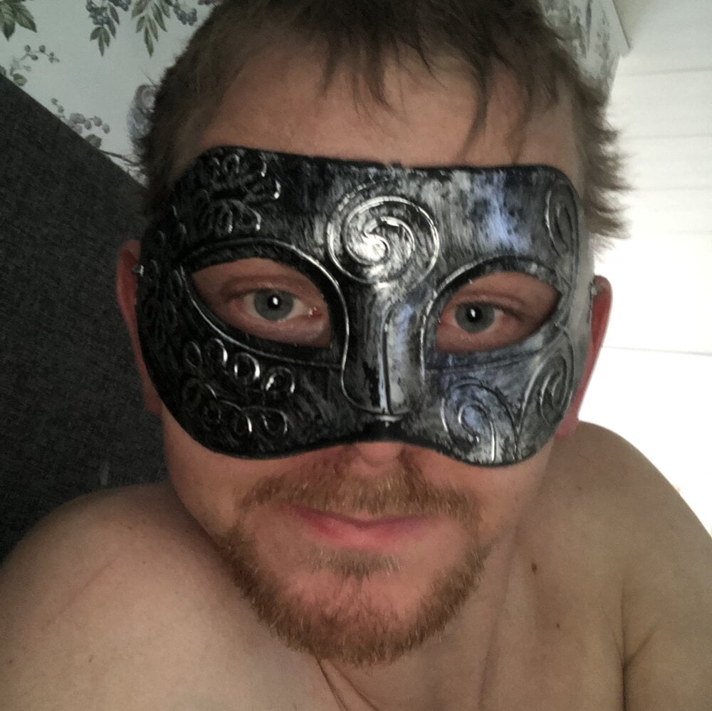 ugslav99220 Chatroom