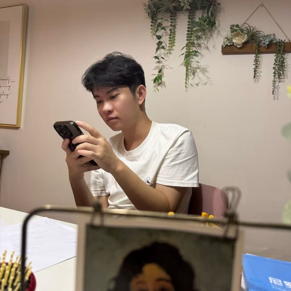 xlong00099 Chatroom