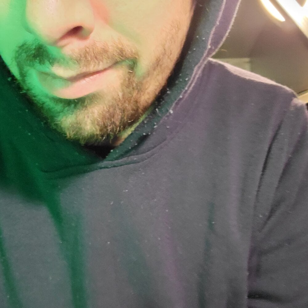 xxTheQuietGuyxx Chatroom