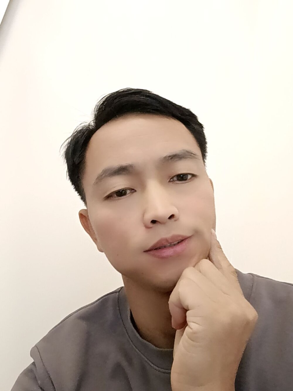 yin19801100 Chatroom