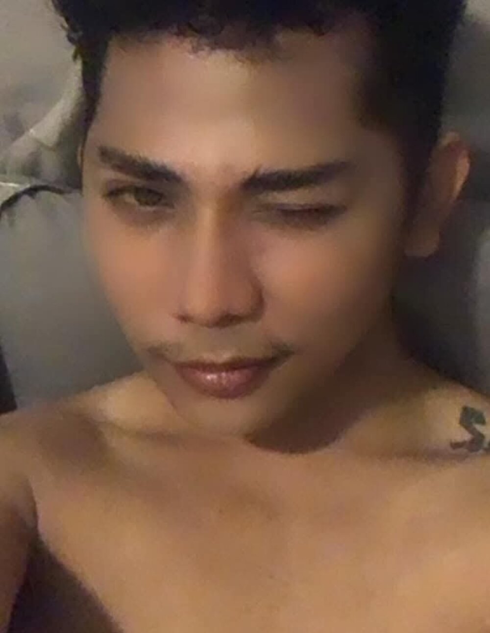 yourhot_latino Chatroom